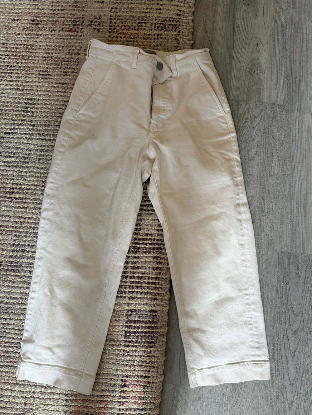 White High-Waist Straight Leg Pants